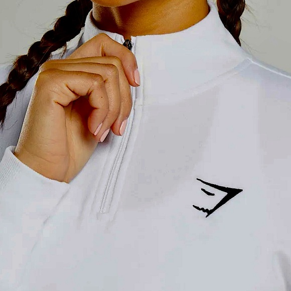 Gymshark Pippa Training Pullover Slightly Cropped Sweatshirt in White - Picture 8 of 16